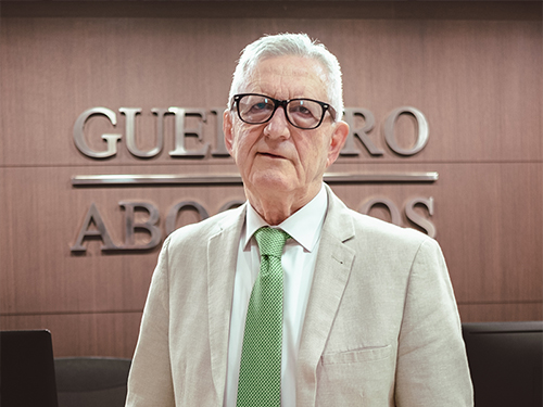 salvador-padre-guerrero-abogados-marbella-500x375